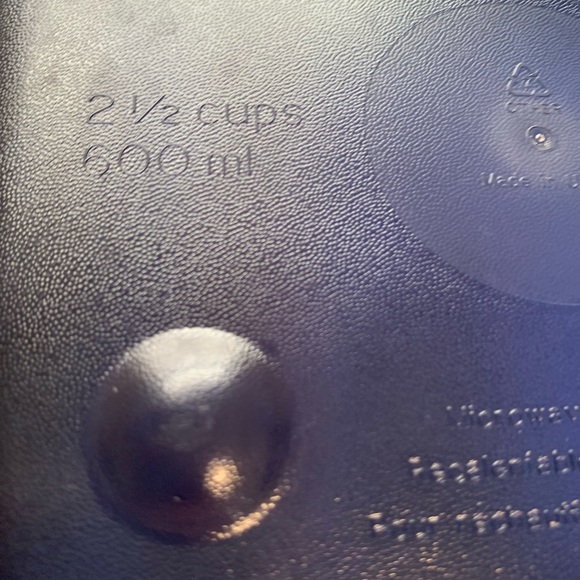 Tupperware Blue Food Storage Container 5 pcs Set - Picture 4 of 9